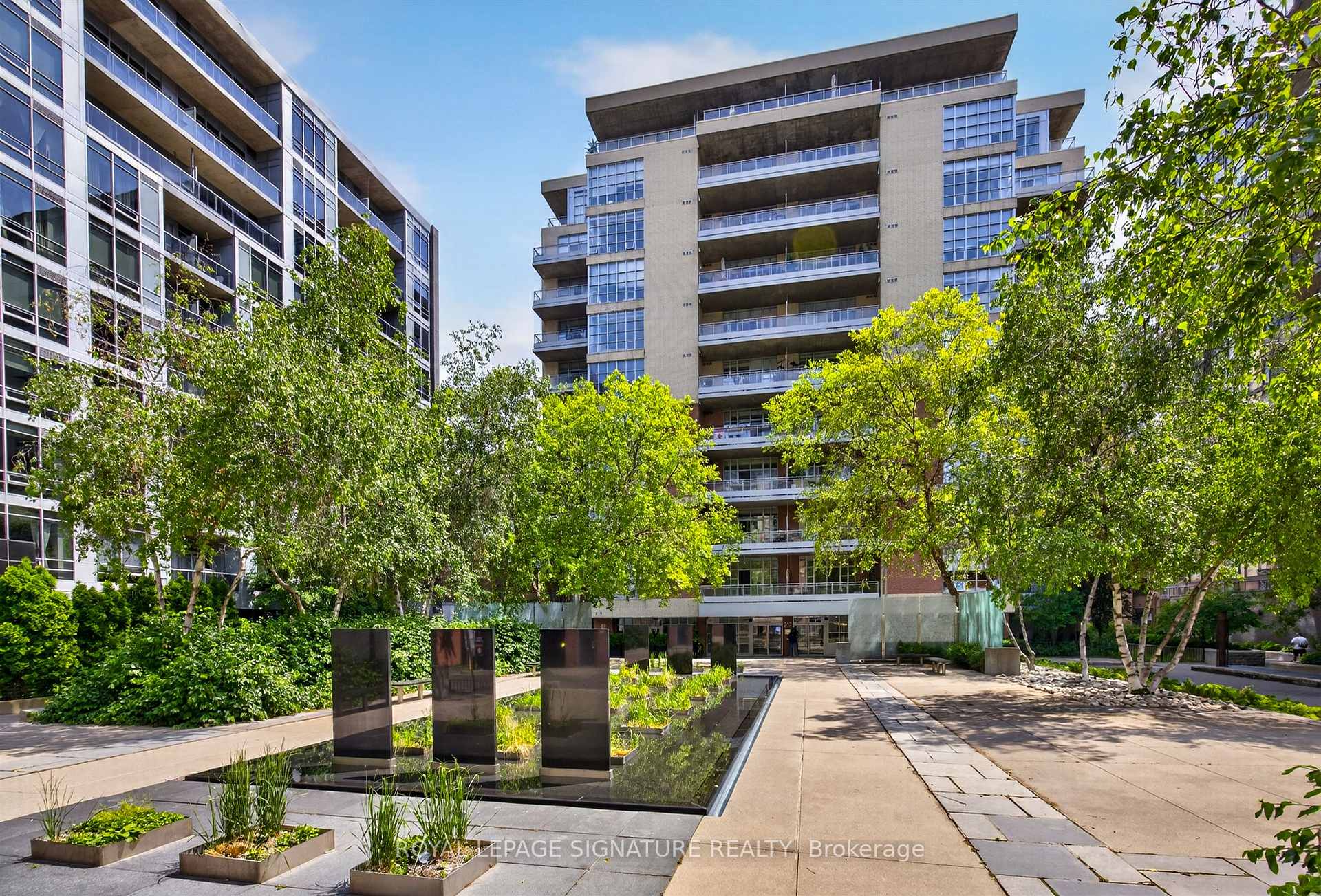 23 Brant Street 213, Toronto C01, ON M5V 2L5