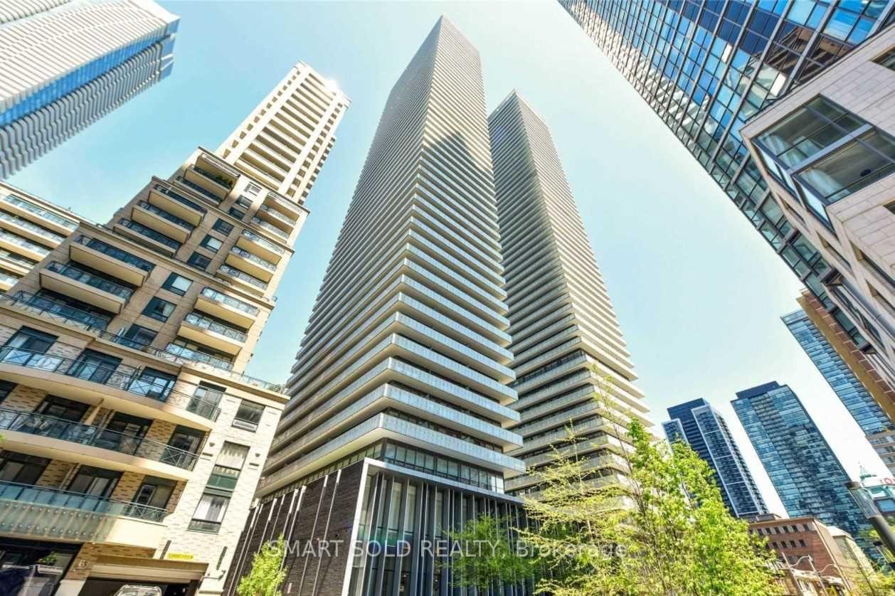 42 Charles Street E 1907, Toronto C08, ON M4Y 0B7