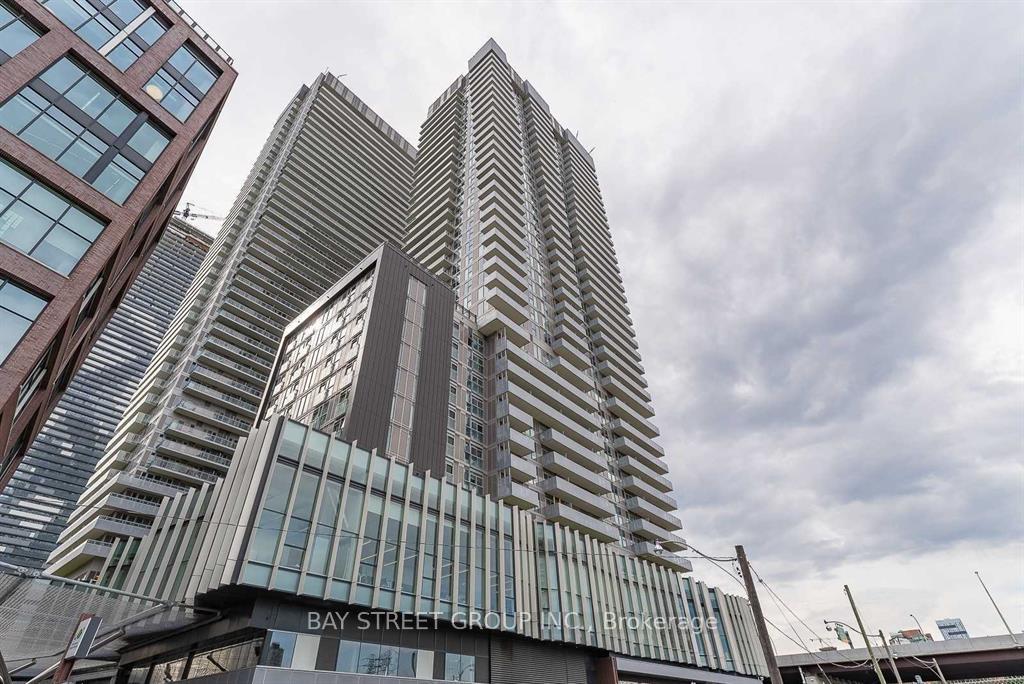20 richardson Street E 1302, Toronto C08, ON M5A 4J9