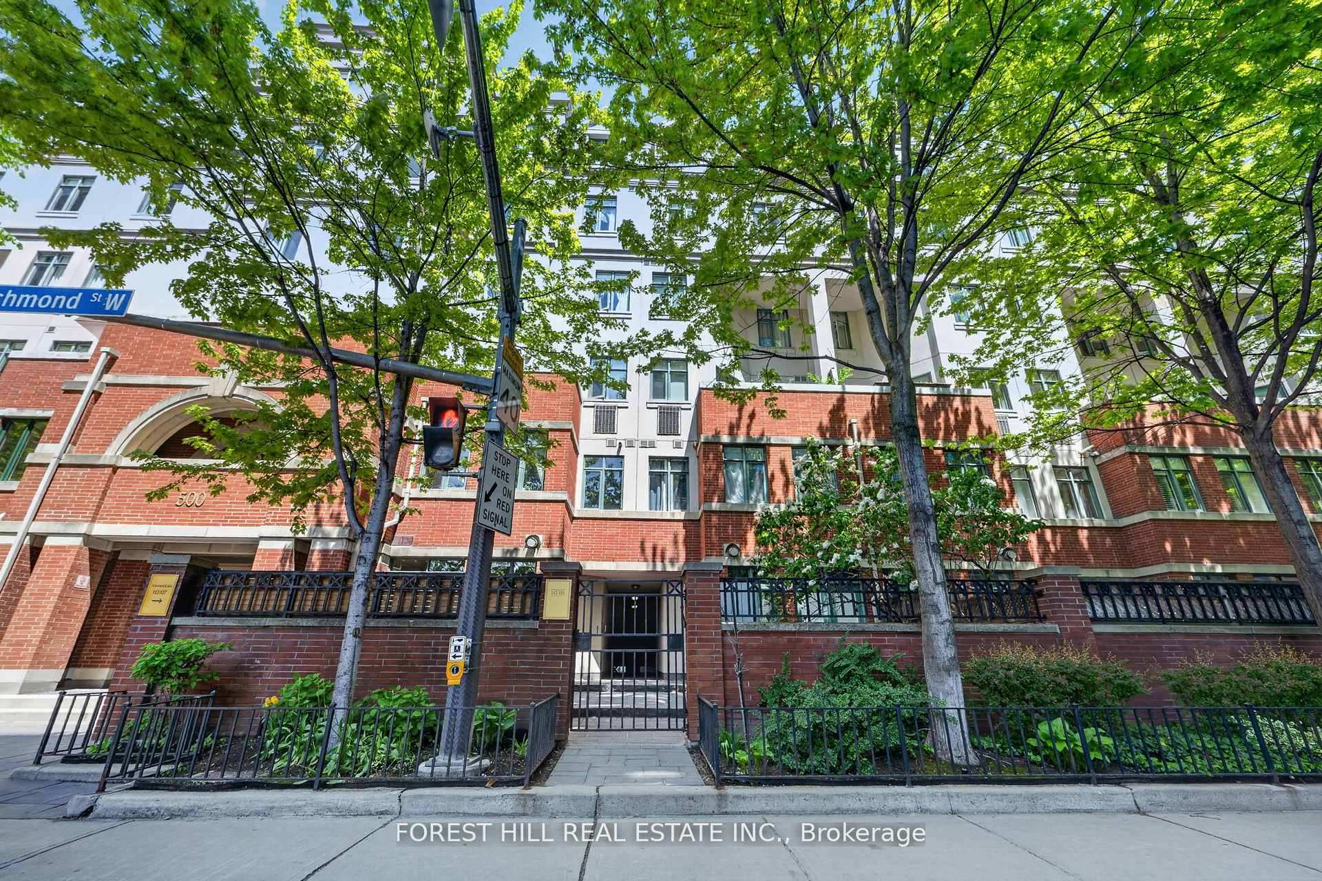 500 Richmond Street W TH 115, Toronto C01, ON M5V 3N4