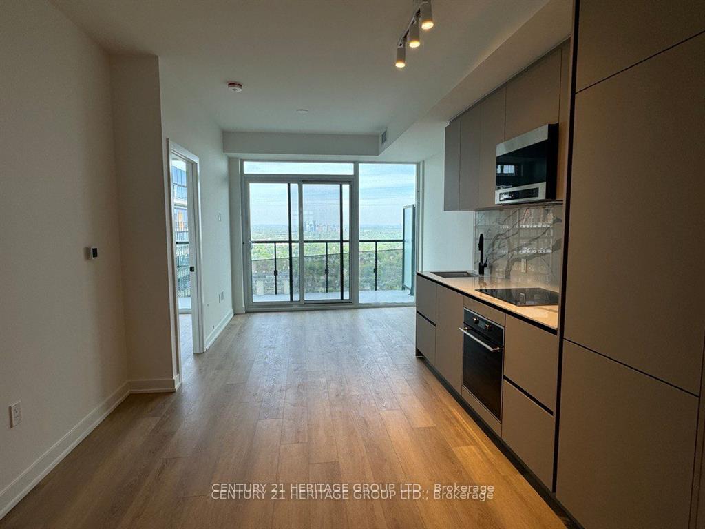 117 Broadway Avenue S 3807, Toronto C10, ON L3Y 5Y1