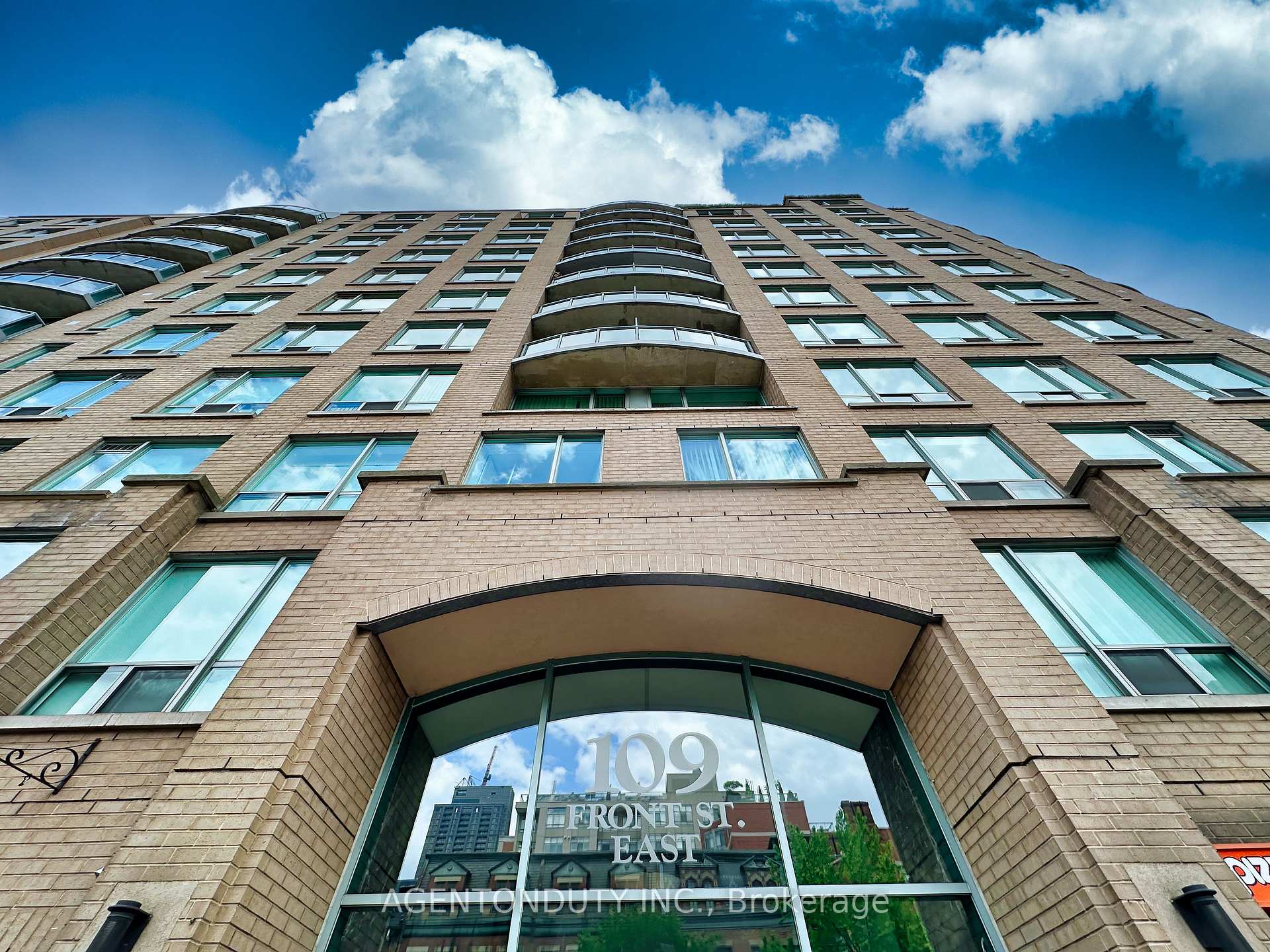 109 Front Street E 613, Toronto C08, ON M5A 4P7