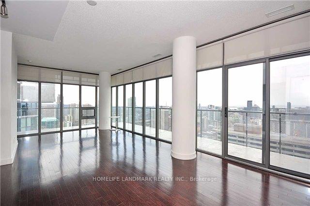 33 Charles Street E 3003, Toronto C08, ON M4Y 0A2