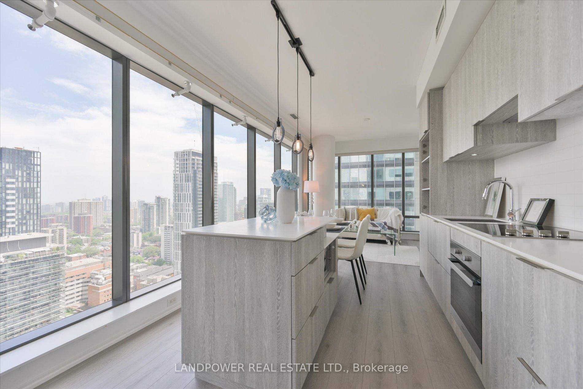 5 St Joseph Street 2802, Toronto C01, ON M4Y 0B6