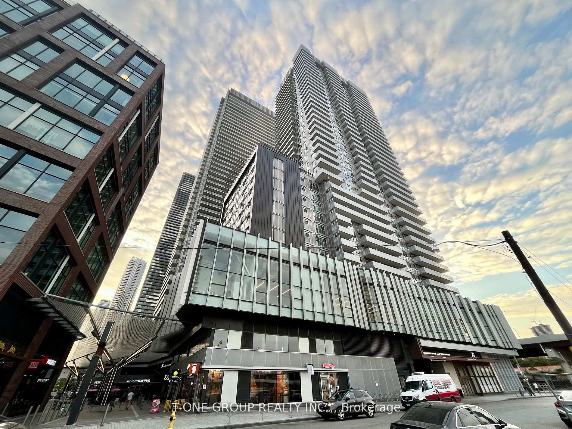 20 Richardson Street 1709, Toronto C08, ON M5A 0S6