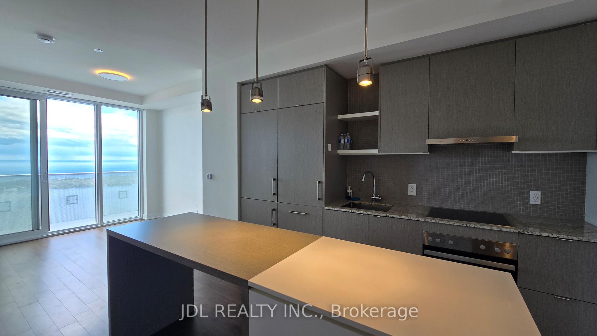 88 Harbour Street 6108, Toronto C01, ON M5J 0C3
