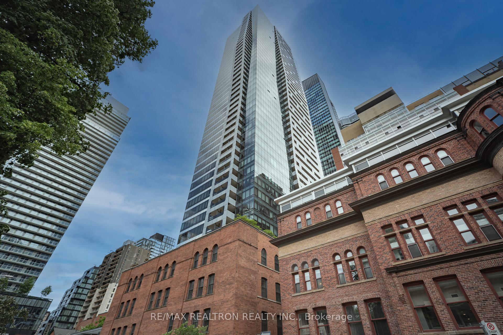 5 St Joseph St Street 4303, Toronto C01, ON M4Y 0B6