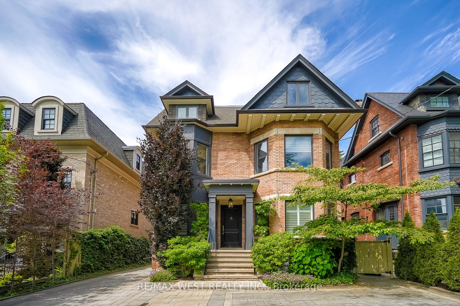 70 Forest Hill Road, Toronto C02, ON M4V 2L5