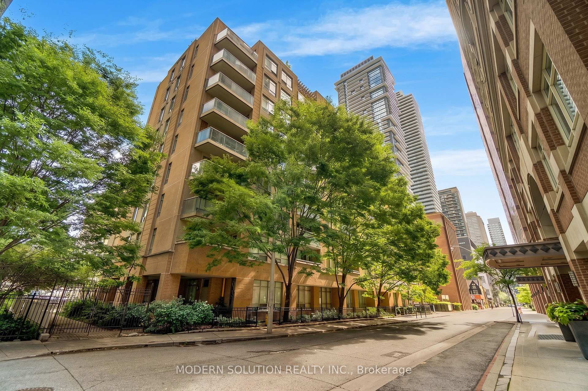 99 Hayden Street 201, Toronto C08, ON M4Y 3B4