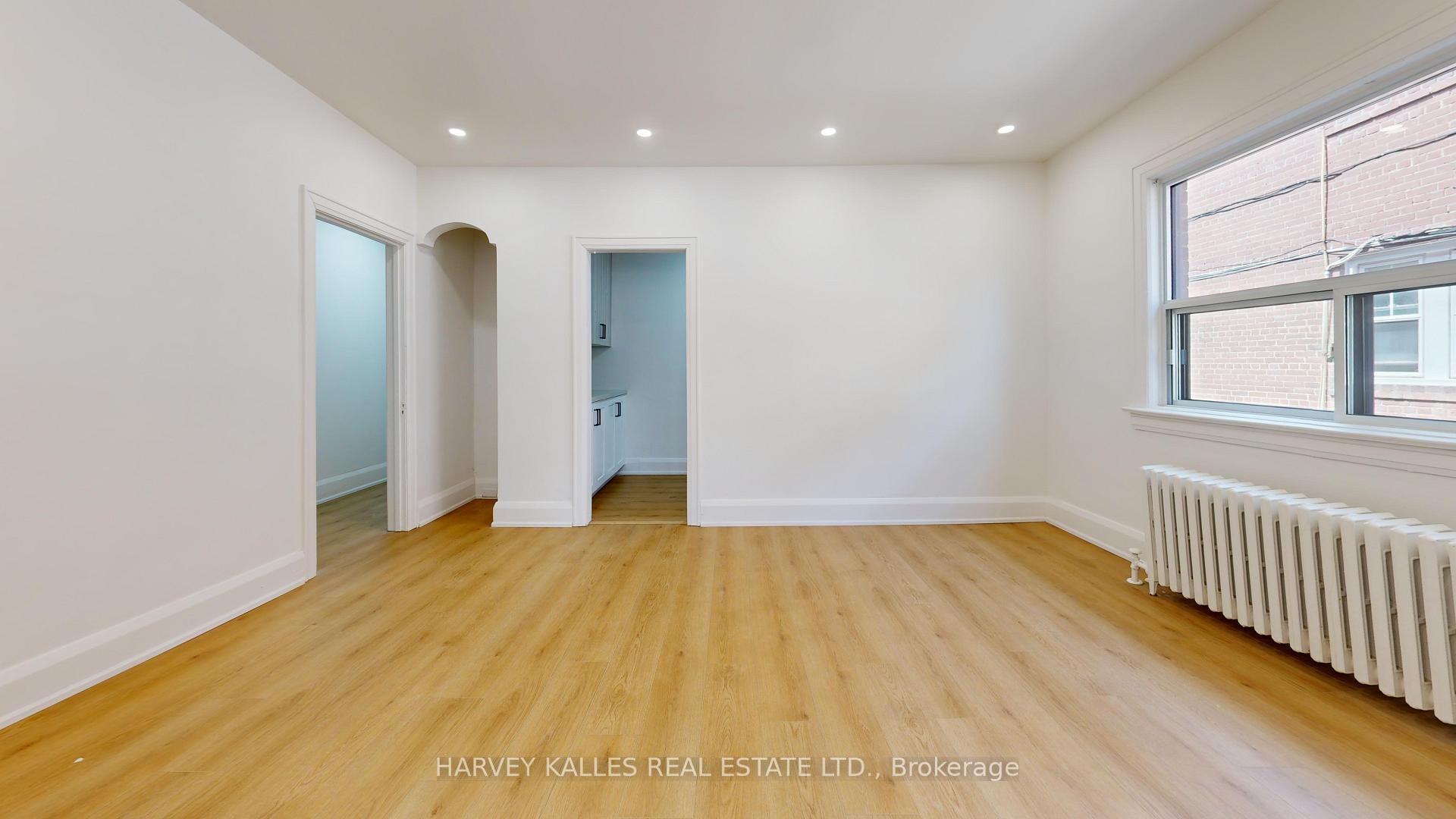 1216 Avenue Road 2, Toronto C04, ON M5N 2G4