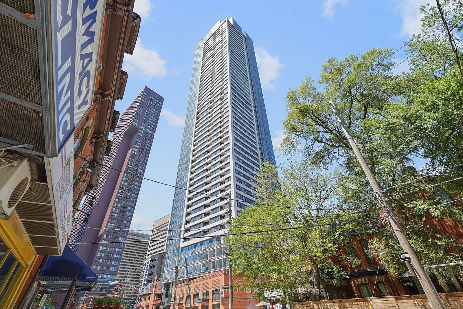 609 Sherbourne Street 407, Toronto C08, ON M4X 0A4