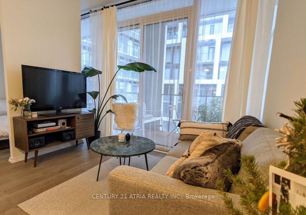 8 Hillsdale Avenue E 1135, Toronto C10, ON M4S 0B2