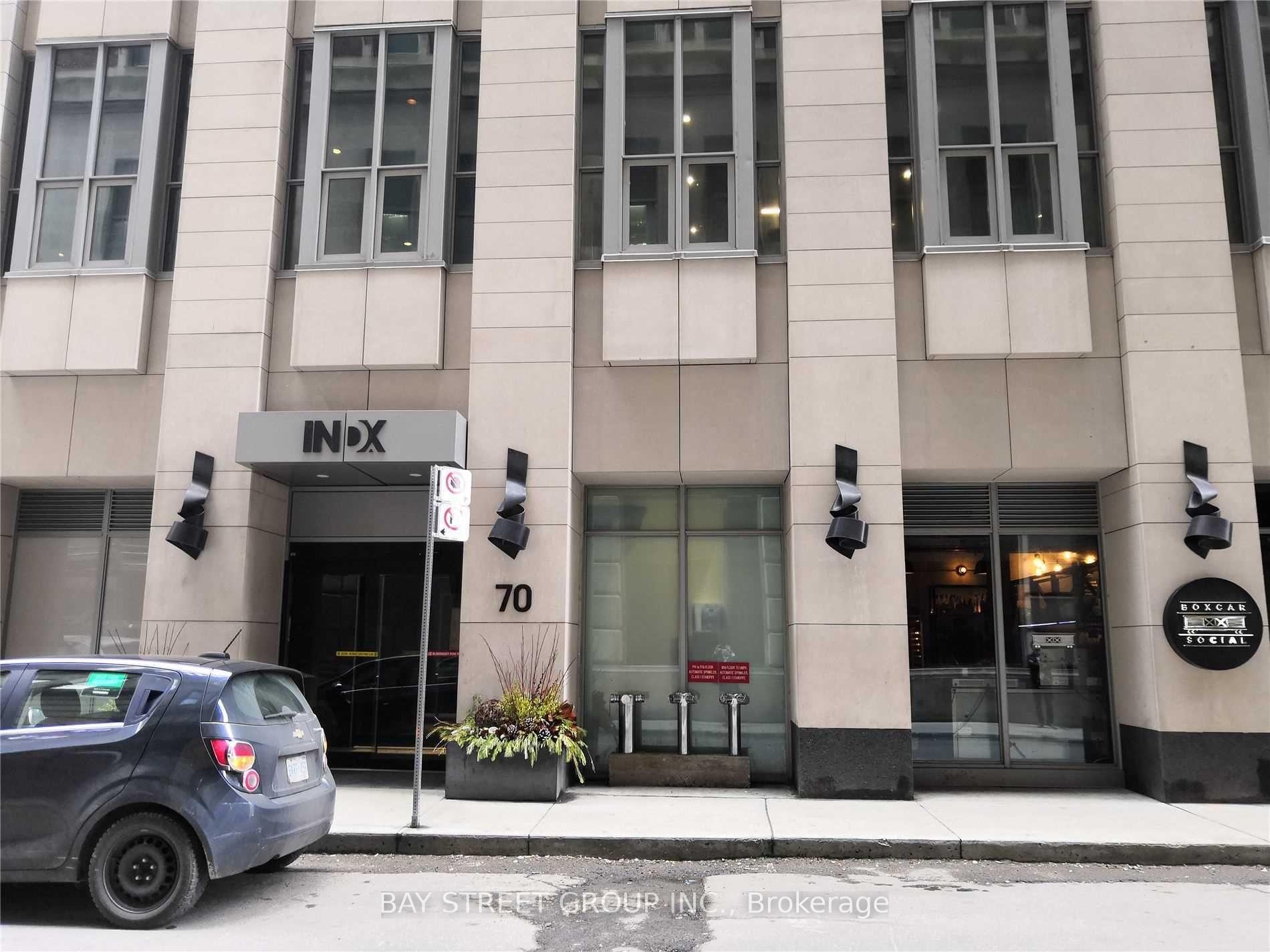 70 Temperance Street 5117, Toronto C01, ON M5H 0B1