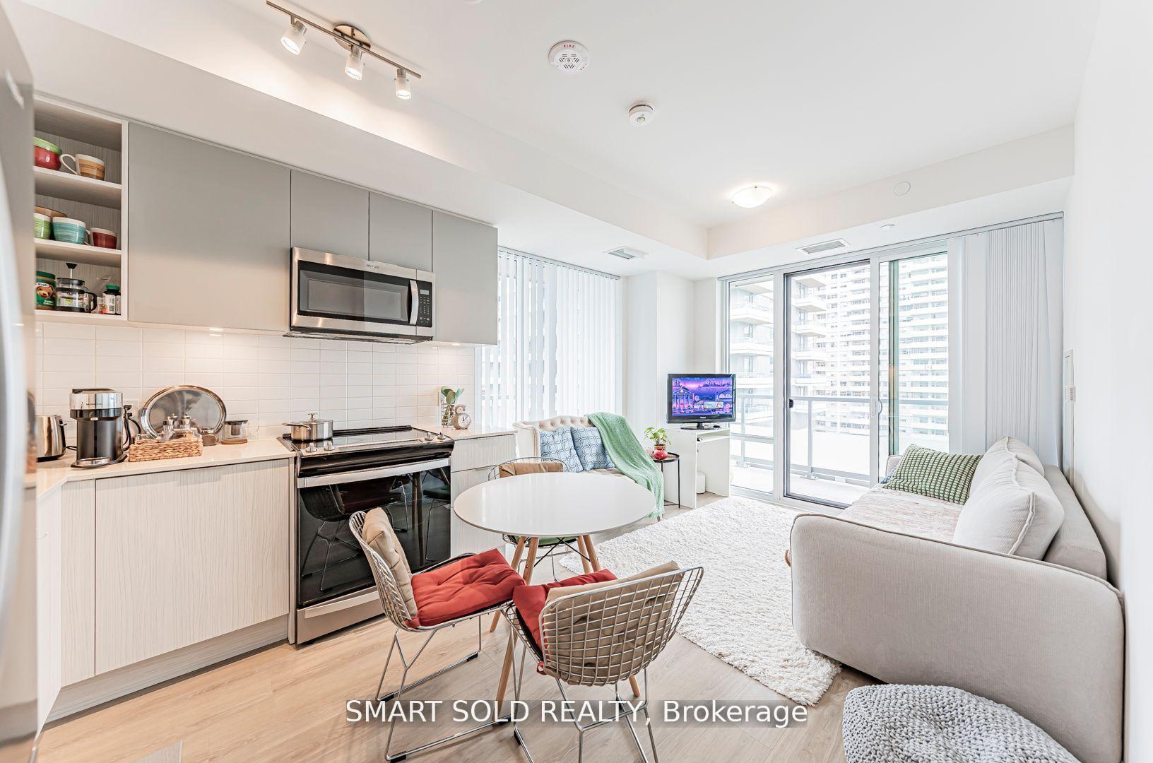 25 Holly Street 2003, Toronto C10, ON M4S 0E3