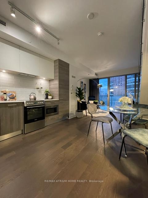 57 St Joseph Street 1611, Toronto C01, ON M5S 0C5