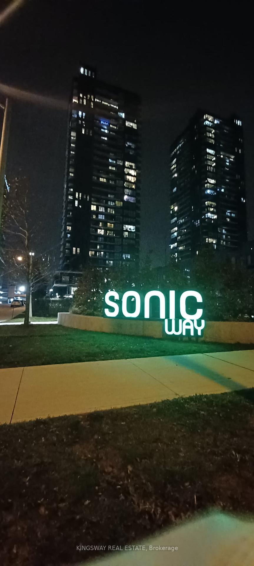 6 Sonic Way N501, Toronto C11, ON M3C 0P1