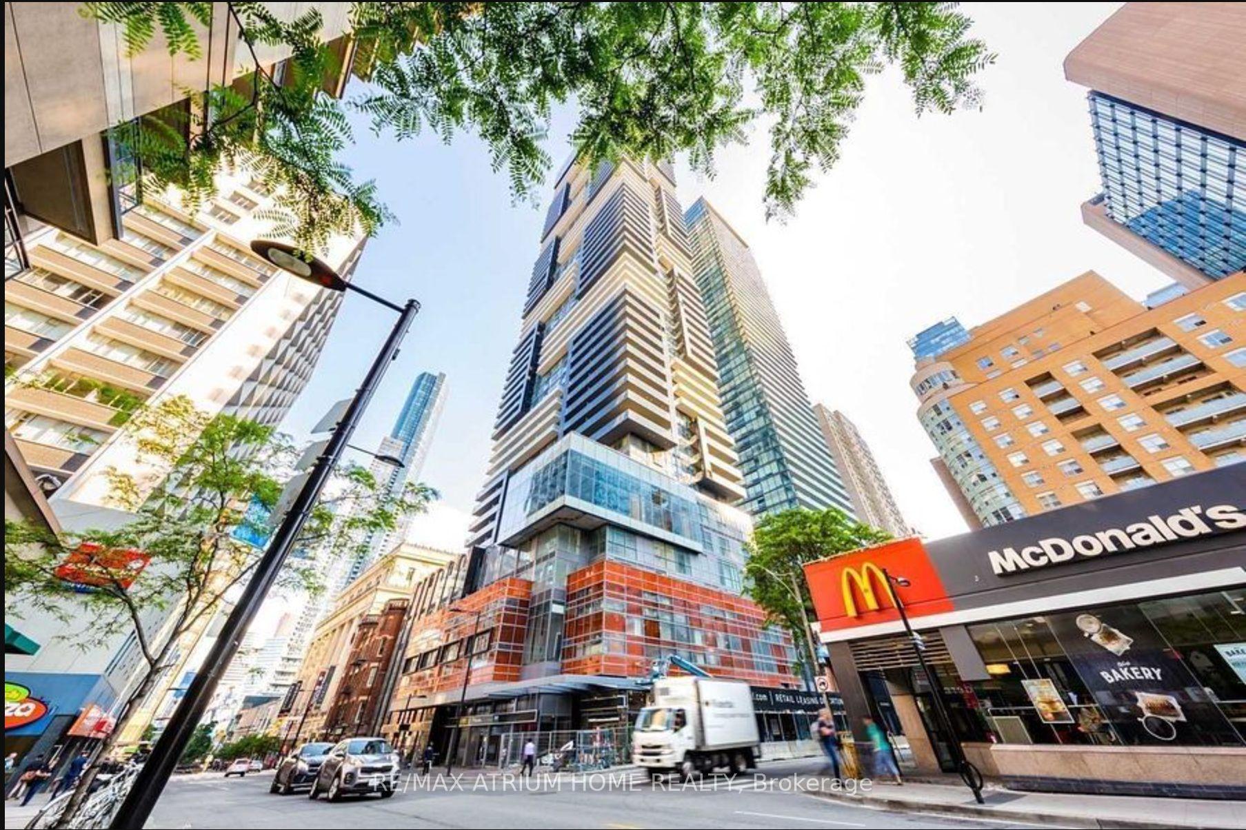 7 Grenville Street 521, Toronto C01, ON M4Y 0E9