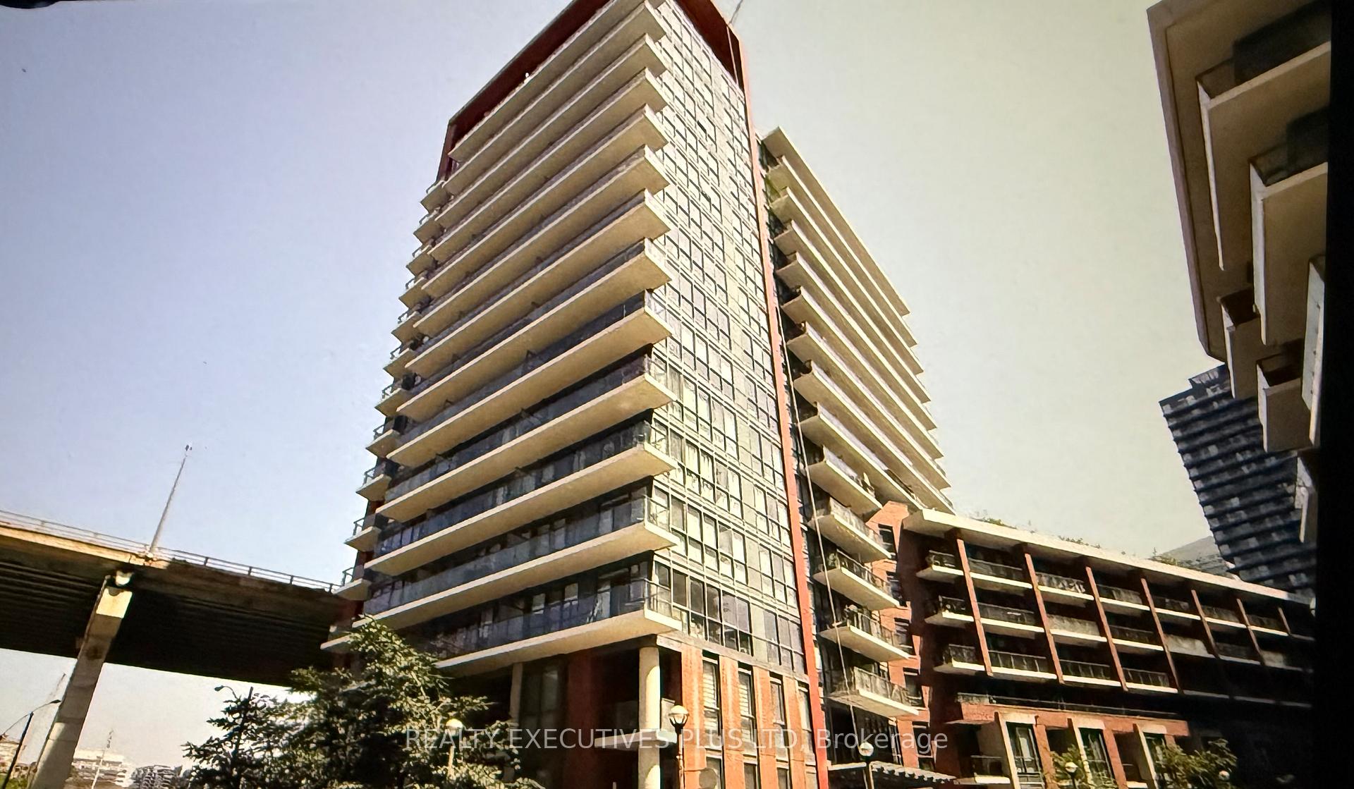 50 Bruyeres Mews 518, Toronto C01, ON M5V 0H8