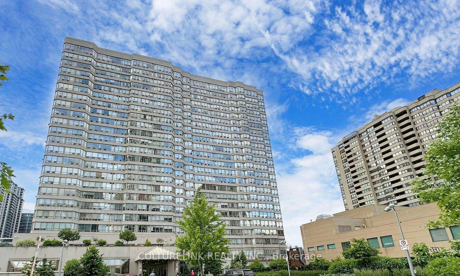 30 Greenfield Avenue 2215, Toronto C14, ON M2N 6N3
