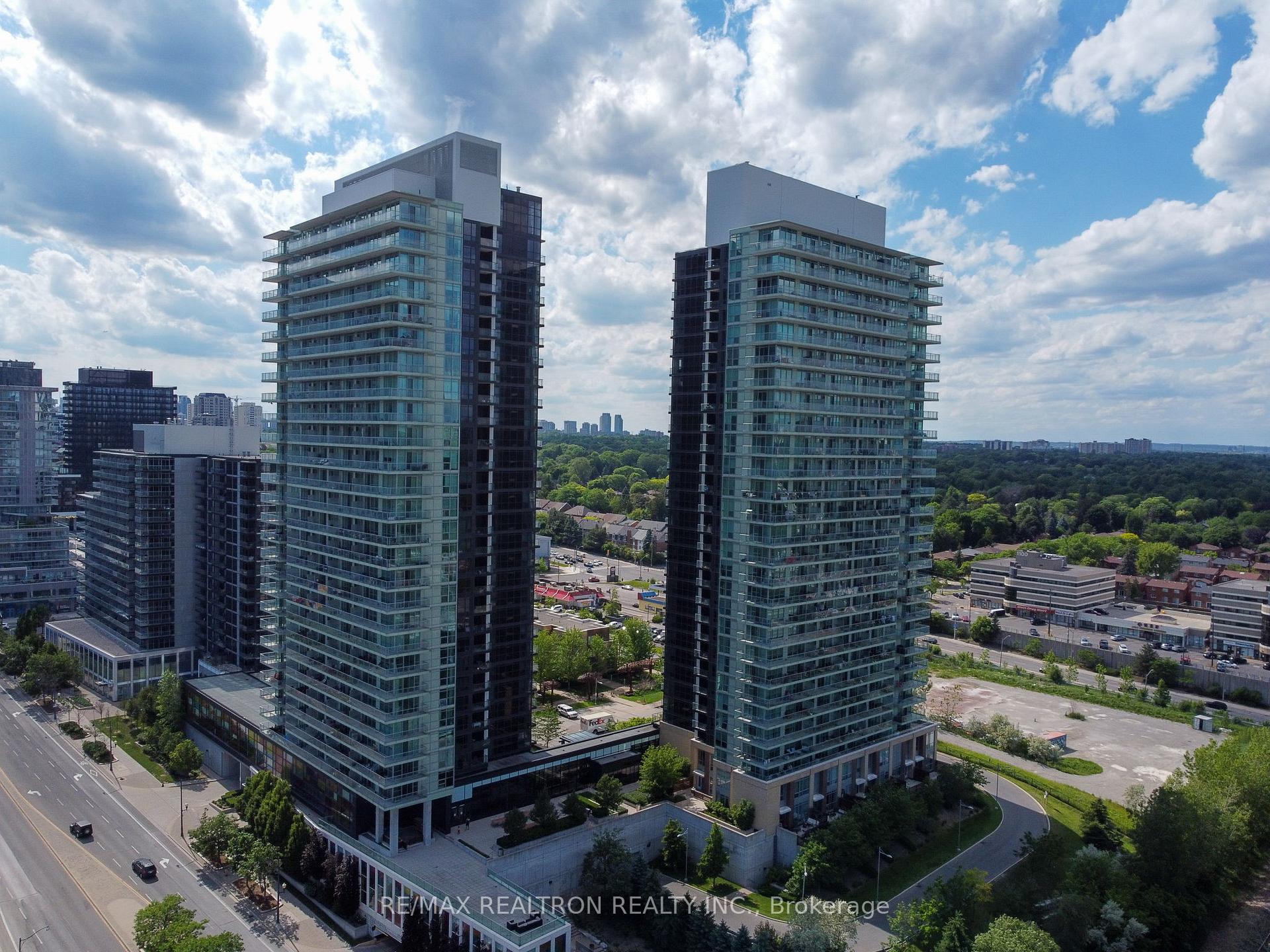 29 Singer Court 510, Toronto C15, ON M2K 0B3