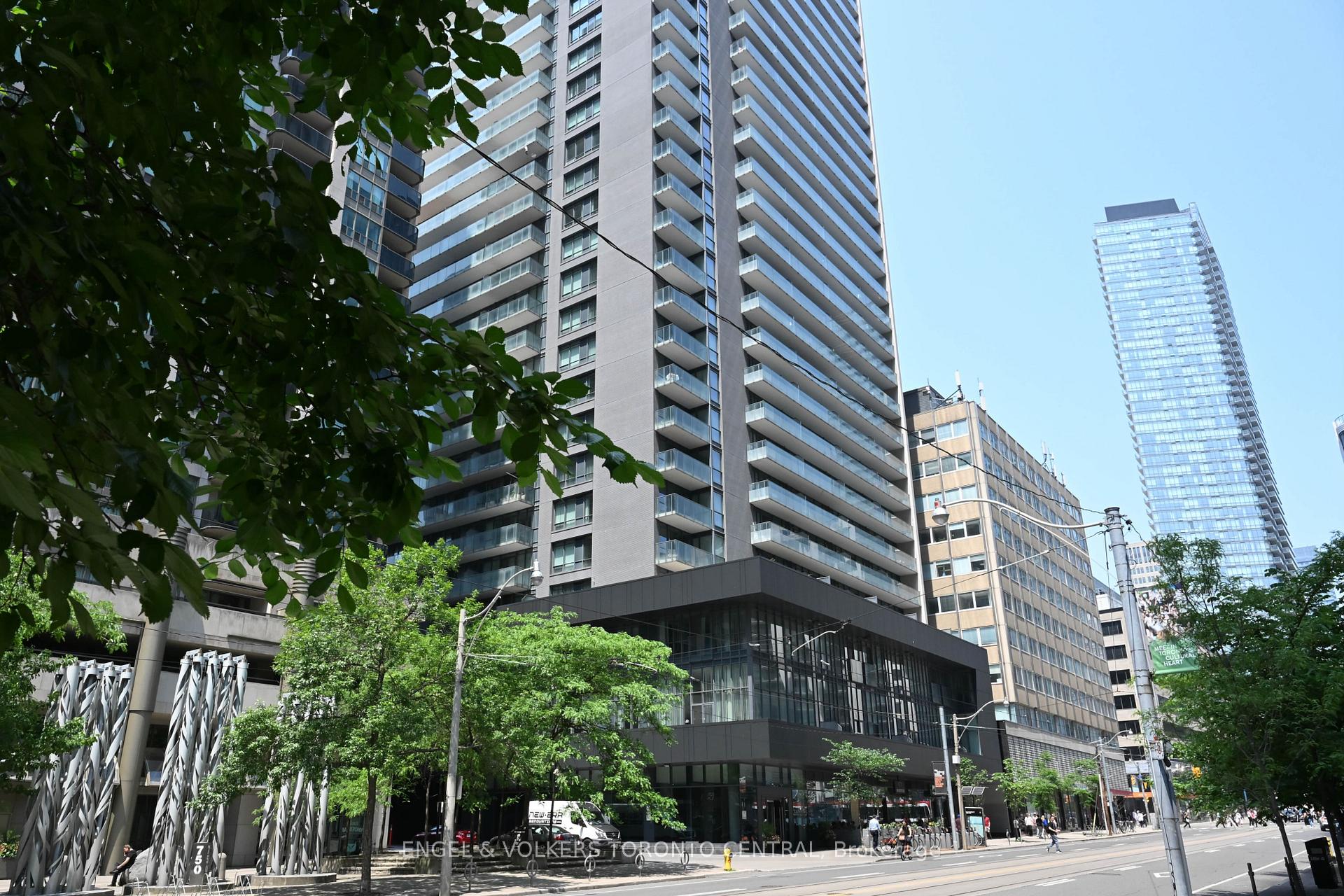 770 Bay Street 2504, Toronto C01, ON M5G 0A6