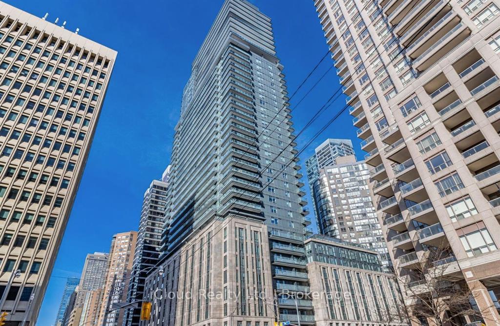 955 Bay Street 2818, Toronto C01, ON M5S 2A2
