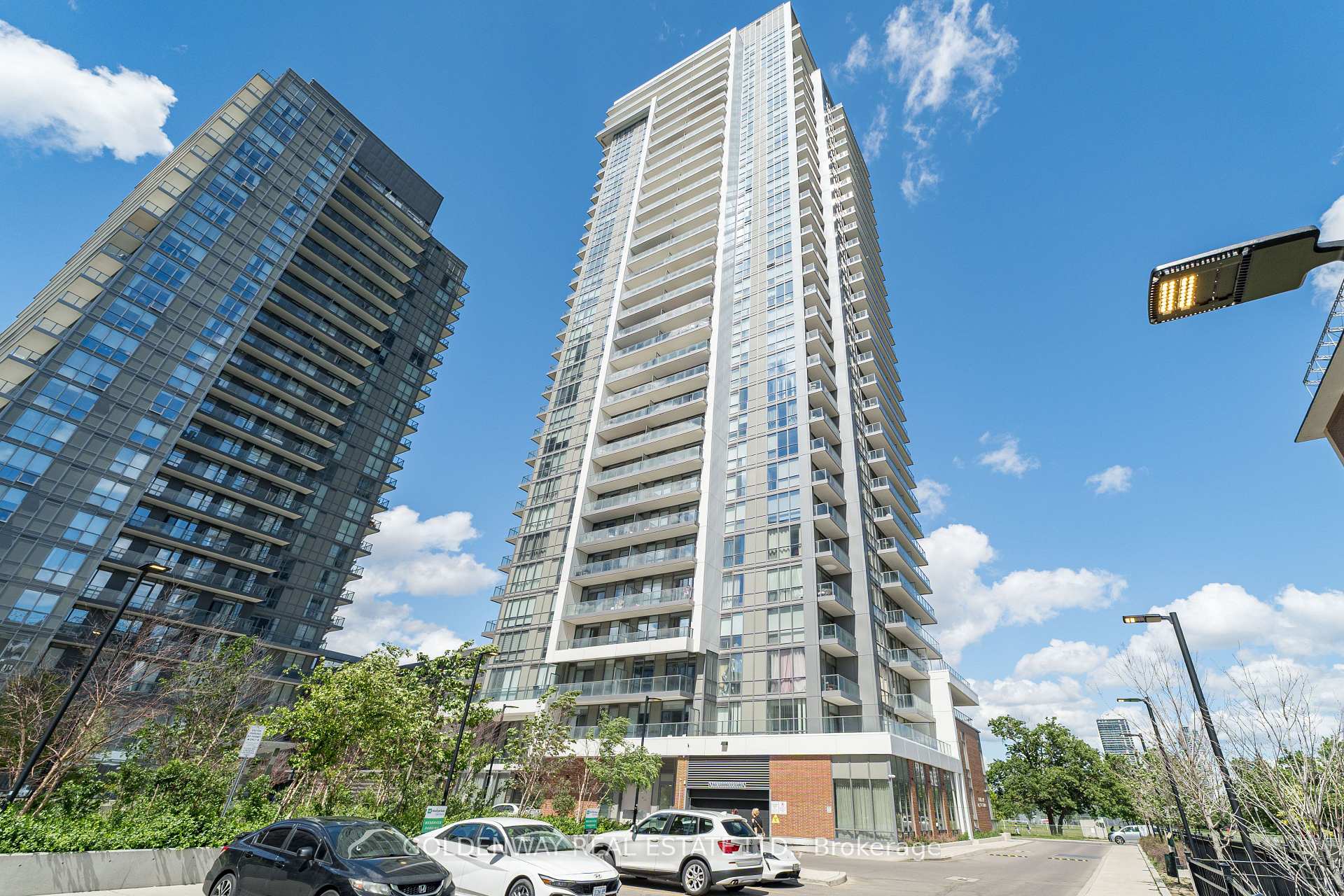 32 Forest Manor Road 2809, Toronto C15, ON M2J 1M3