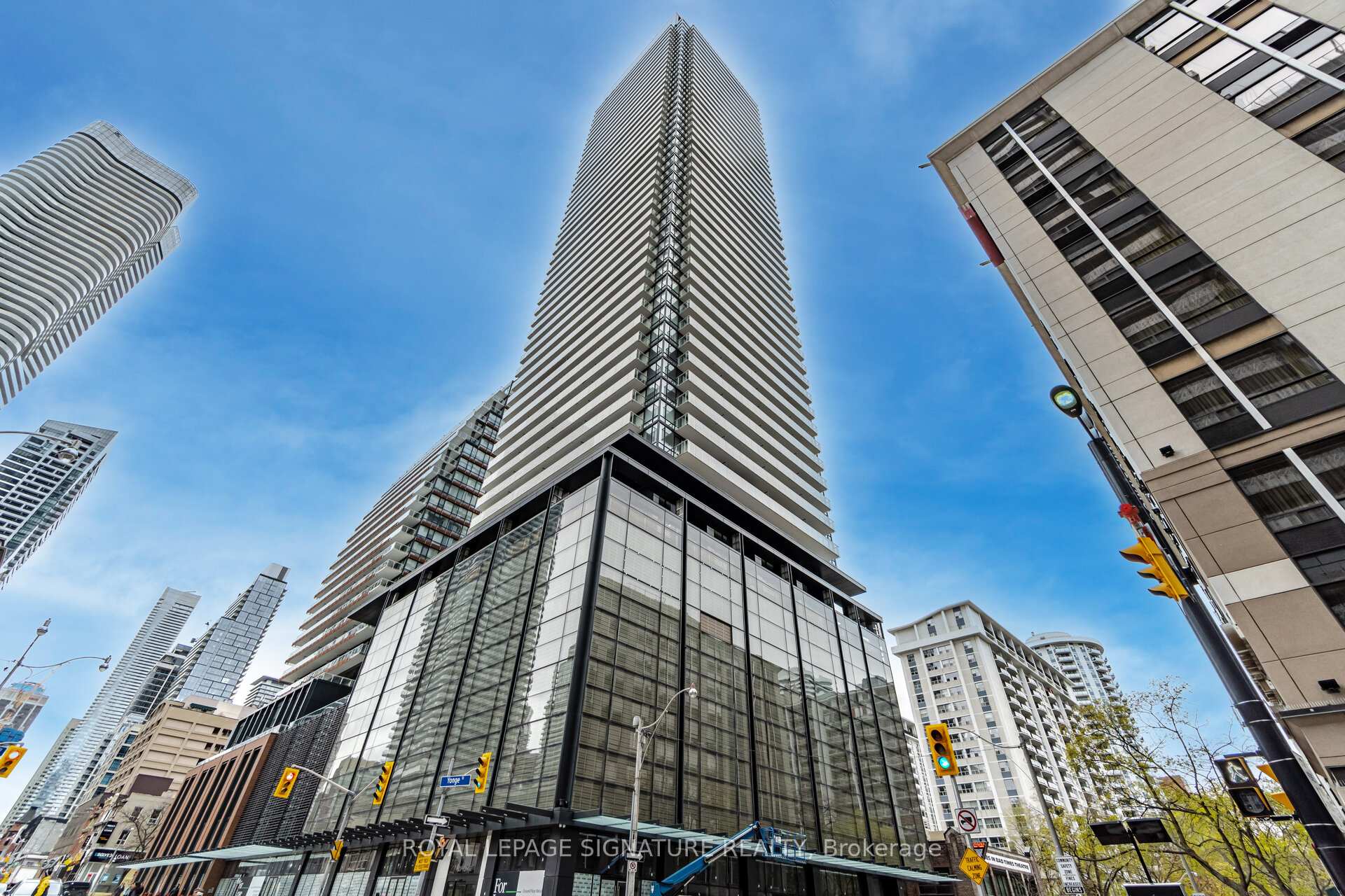 501 Yonge Street 5204, Toronto C08, ON M4Y 0G8