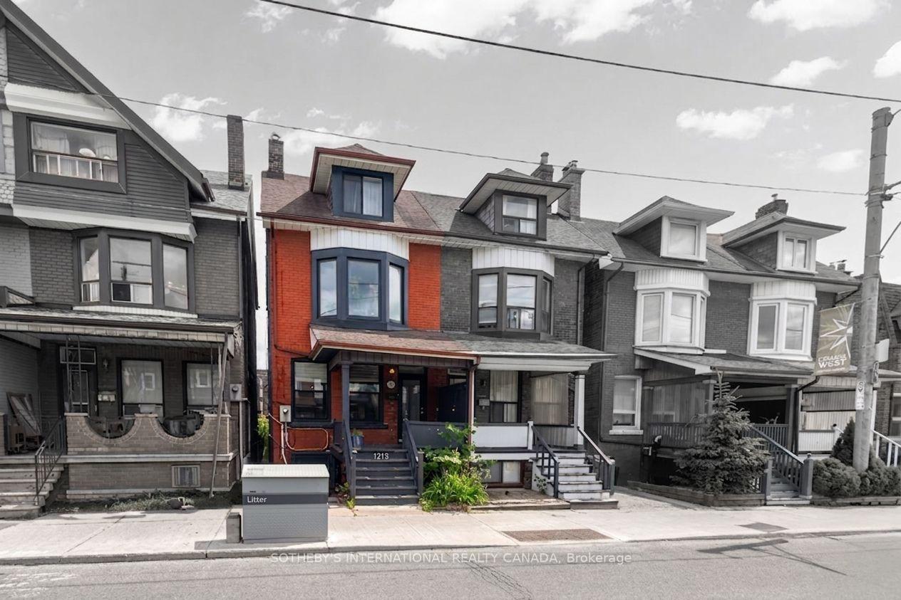 1213 College Street, Toronto C01, ON M6H 1C1