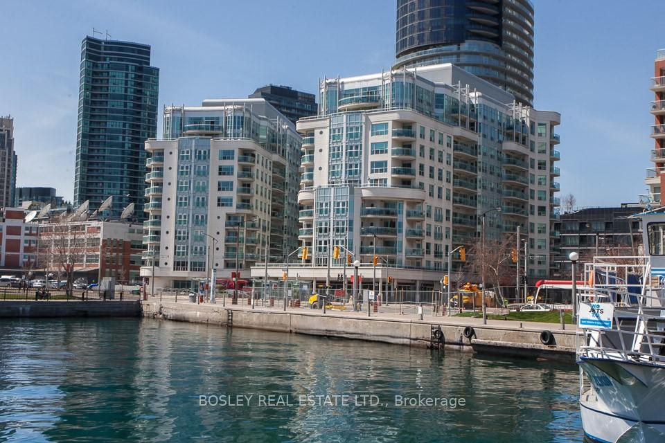 600 Queens Quay W 828, Toronto C01, ON M5V 3M3