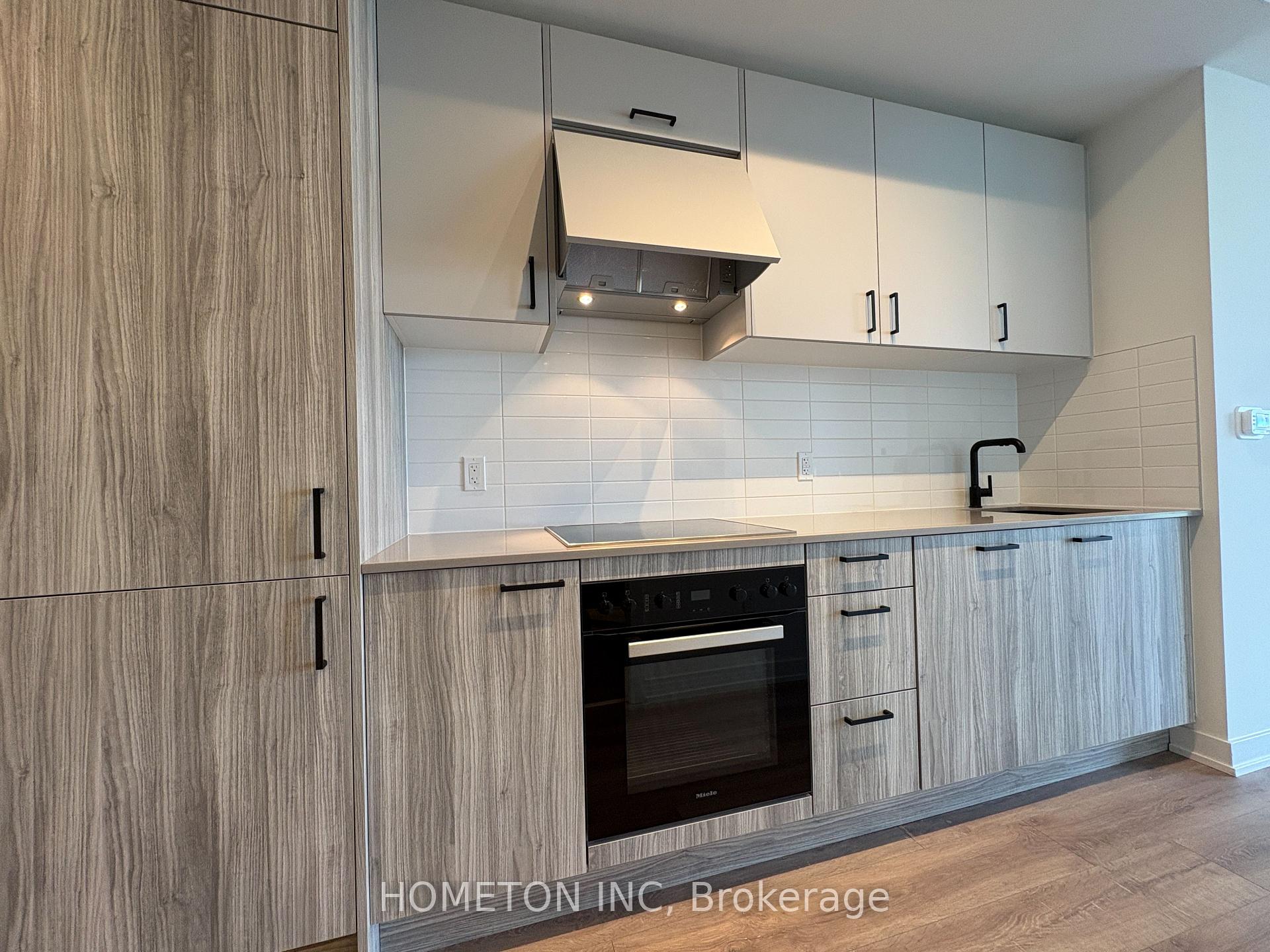 5 Quarrington Lane 506, Toronto C13, ON M3C 0S5