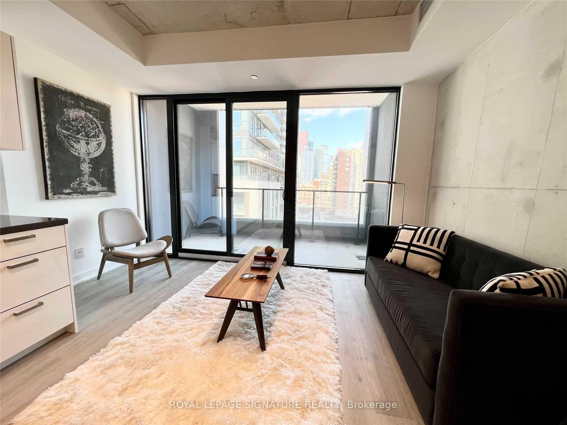 55 Ontario Street 811, Toronto C08, ON M5A 0T8