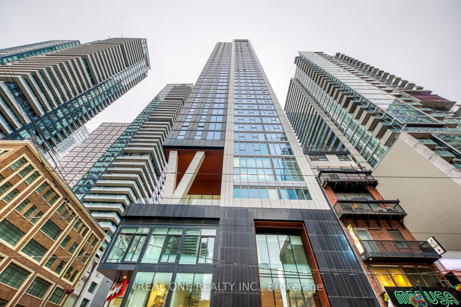 357 King Street W 201, Toronto C01, ON M5V 1K1