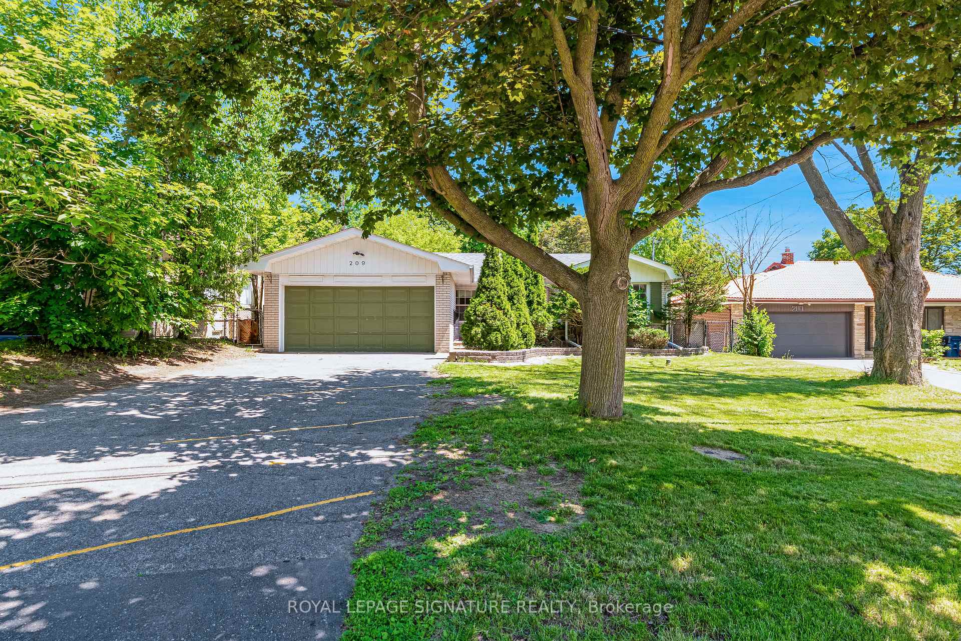 209 Burbank Drive, Toronto C15, ON M2K 1P5