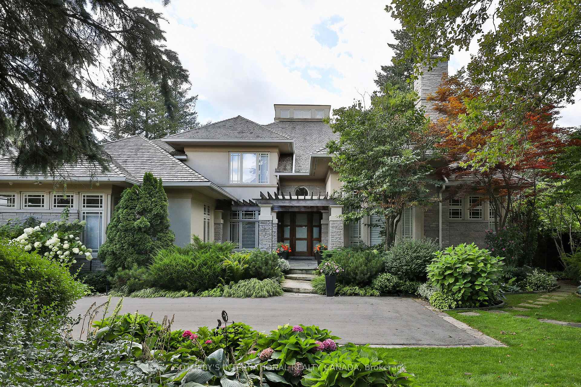 23 Country Lane, Toronto C12, ON M2L 1E1