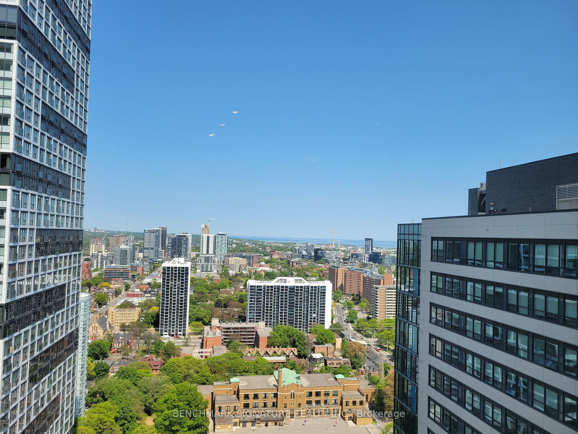 77 Mutual Street 3211, Toronto C08, ON M5B 2A9