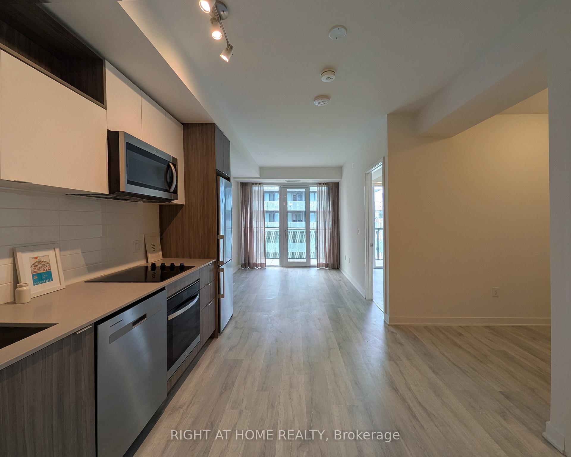 70 Princess Street 2715, Toronto C08, ON M5A 0X6