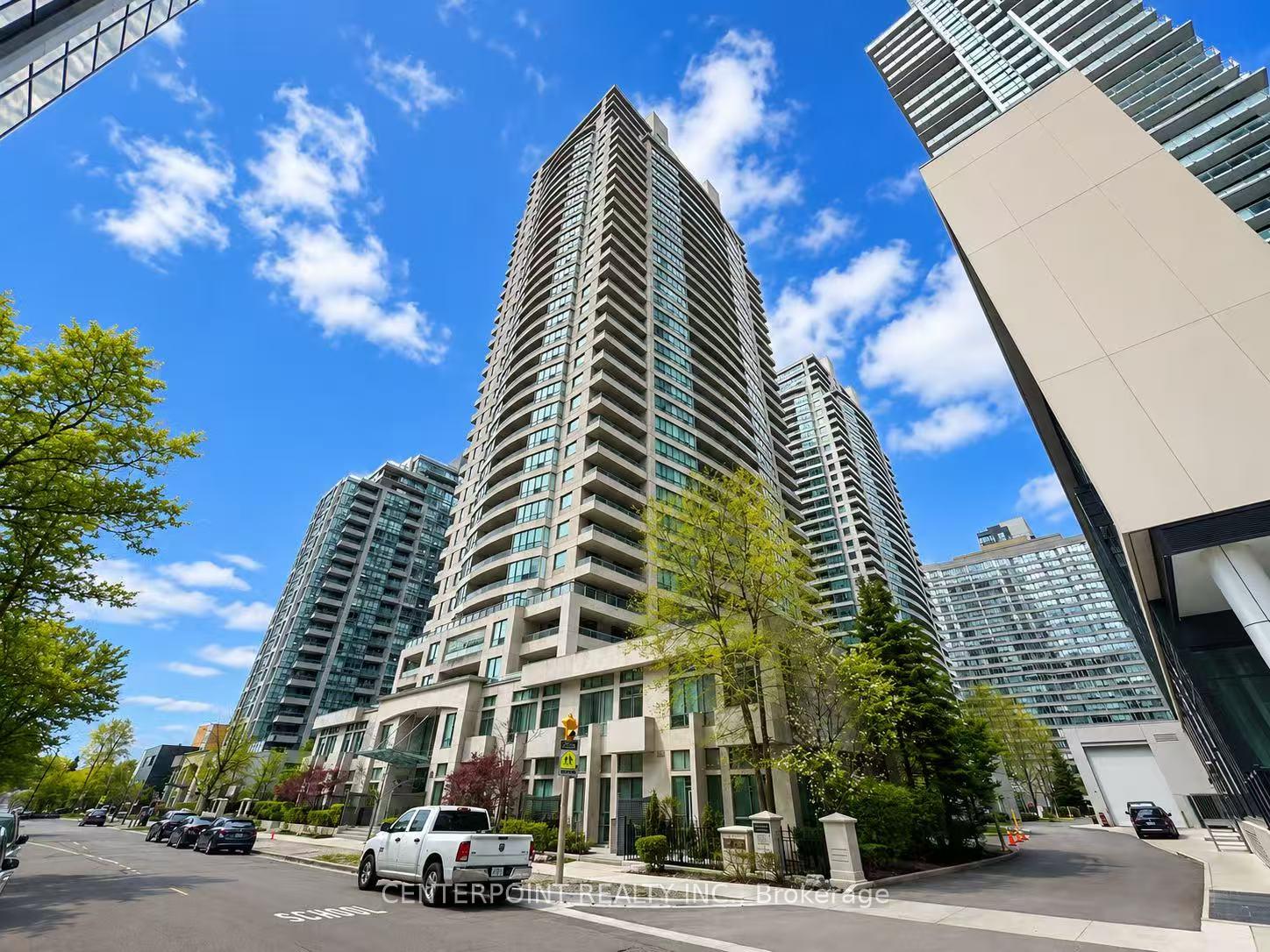 23 Hollywood Avenue 2001, Toronto C14, ON M2N 7L8