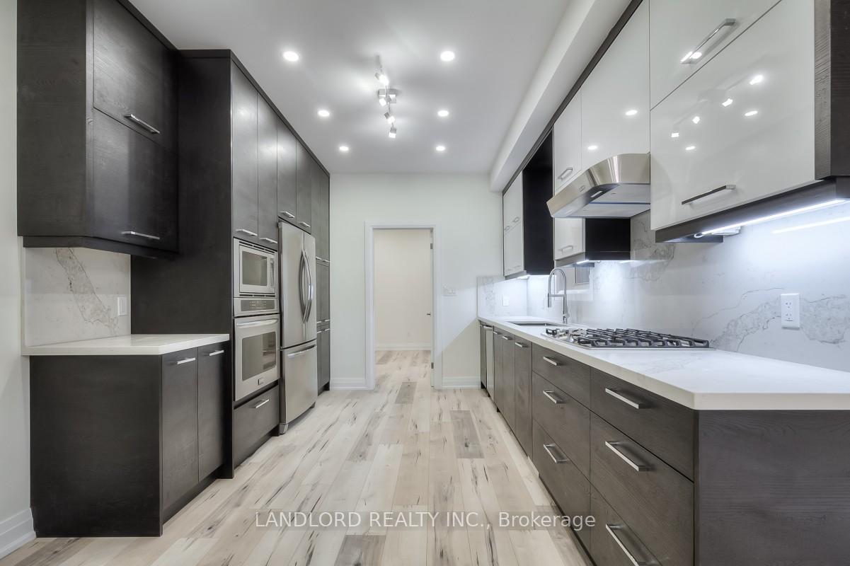 100 Massey Street Main & BSMT, Toronto C01, ON M6J 2T4