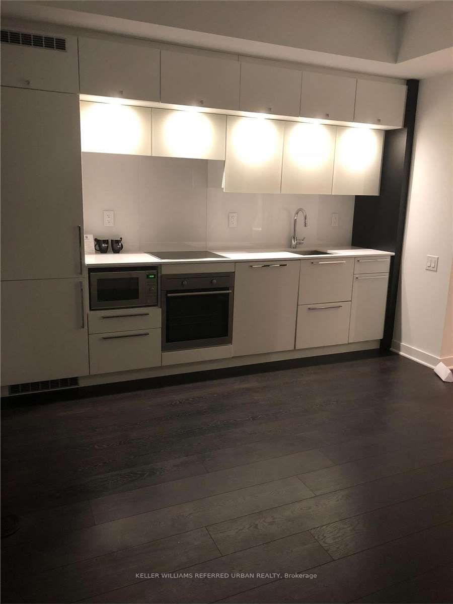 15 Grenville Street 1904, Toronto C01, ON M4Y 1A1