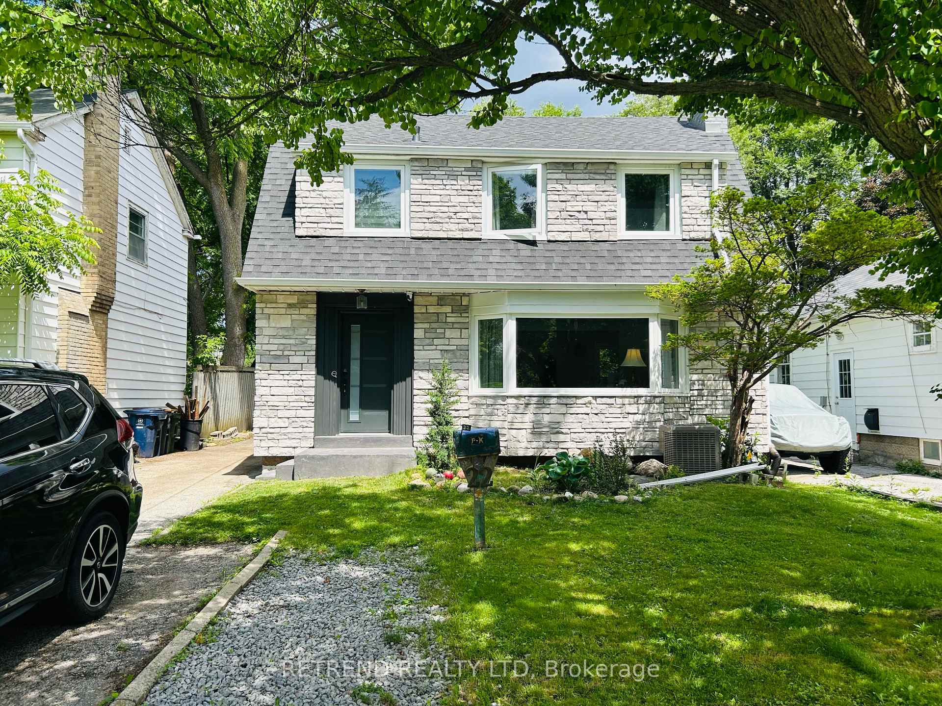 22 Wentworth Avenue, Toronto C07, ON M2N 1T6