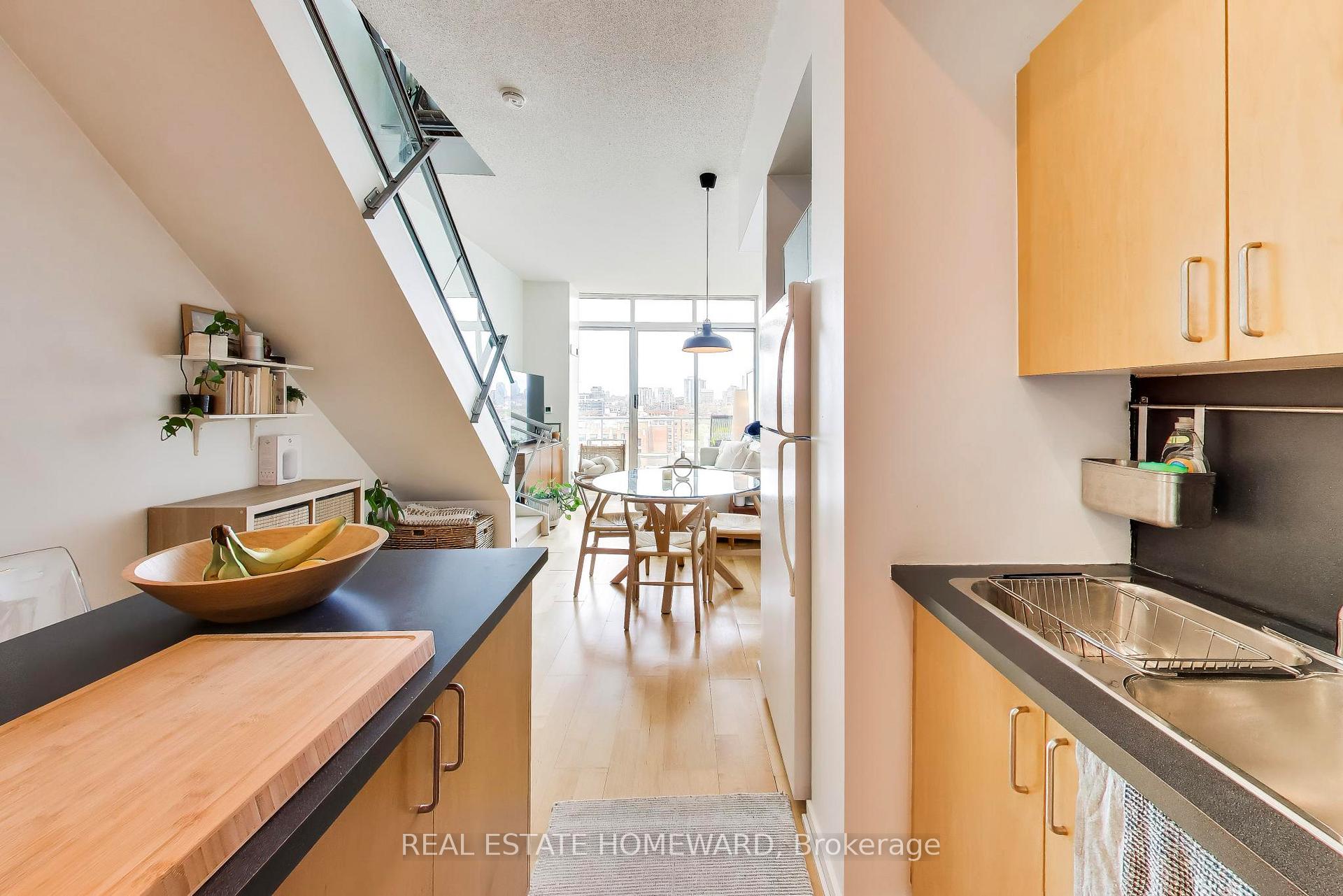388 Richmond Street W 1115, Toronto C01, ON M5V 3P1