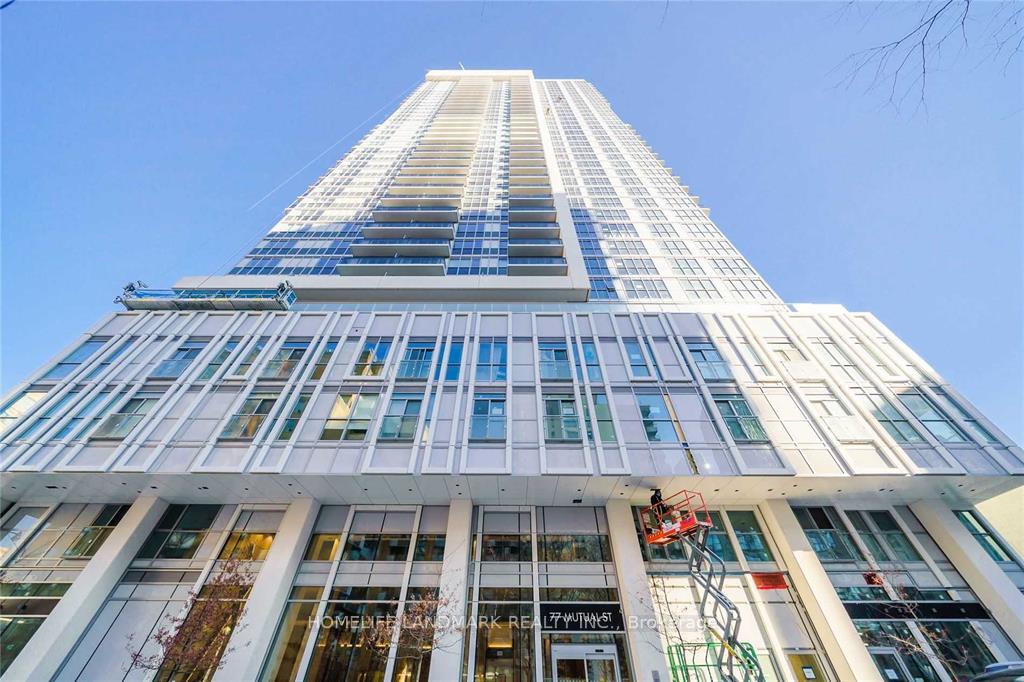 77 Mutual Street 1011, Toronto C08, ON M5B 2A9