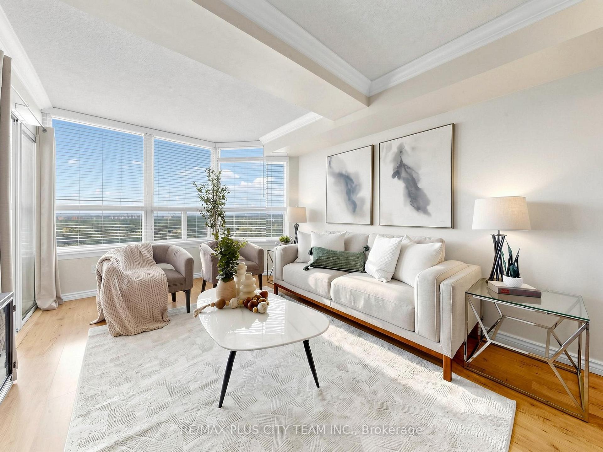 268 Ridley Boulevard 1717, Toronto C04, ON M5M 4N3