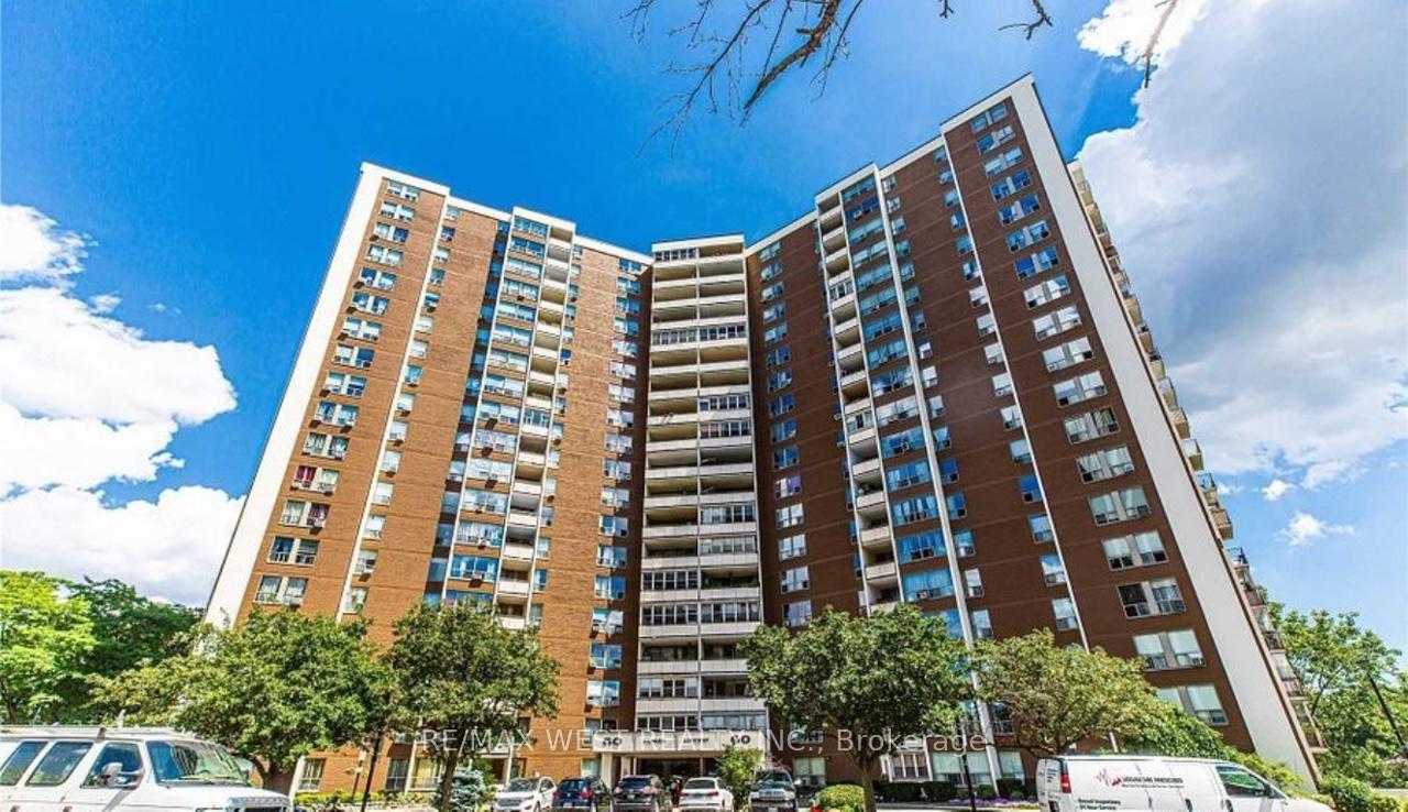 60 Pavane Linkway N/A 812, Toronto C11, ON M3C 1A1