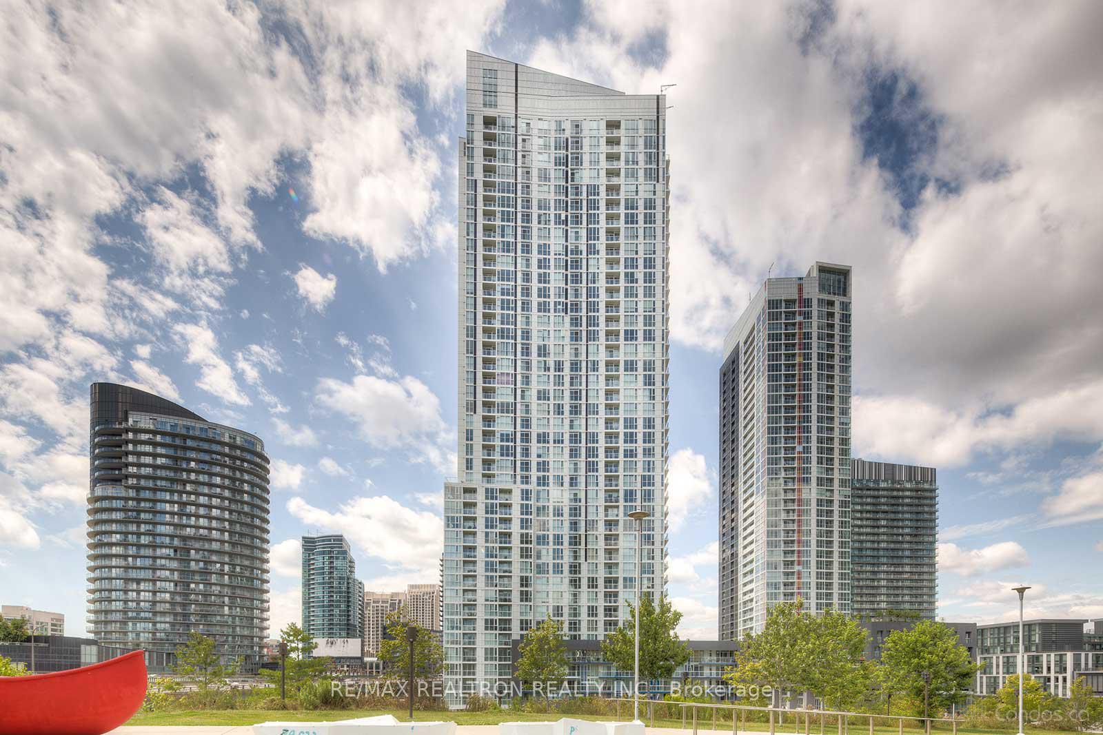 85 Queens Wharf Road 3108, Toronto C01, ON M5V 0J9