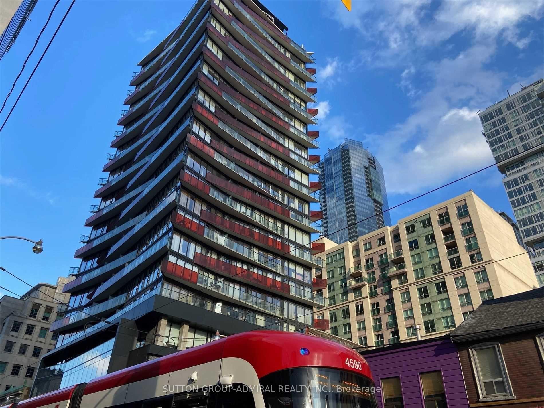 215 Queen Street W 1412, Toronto C01, ON M5A 1S2
