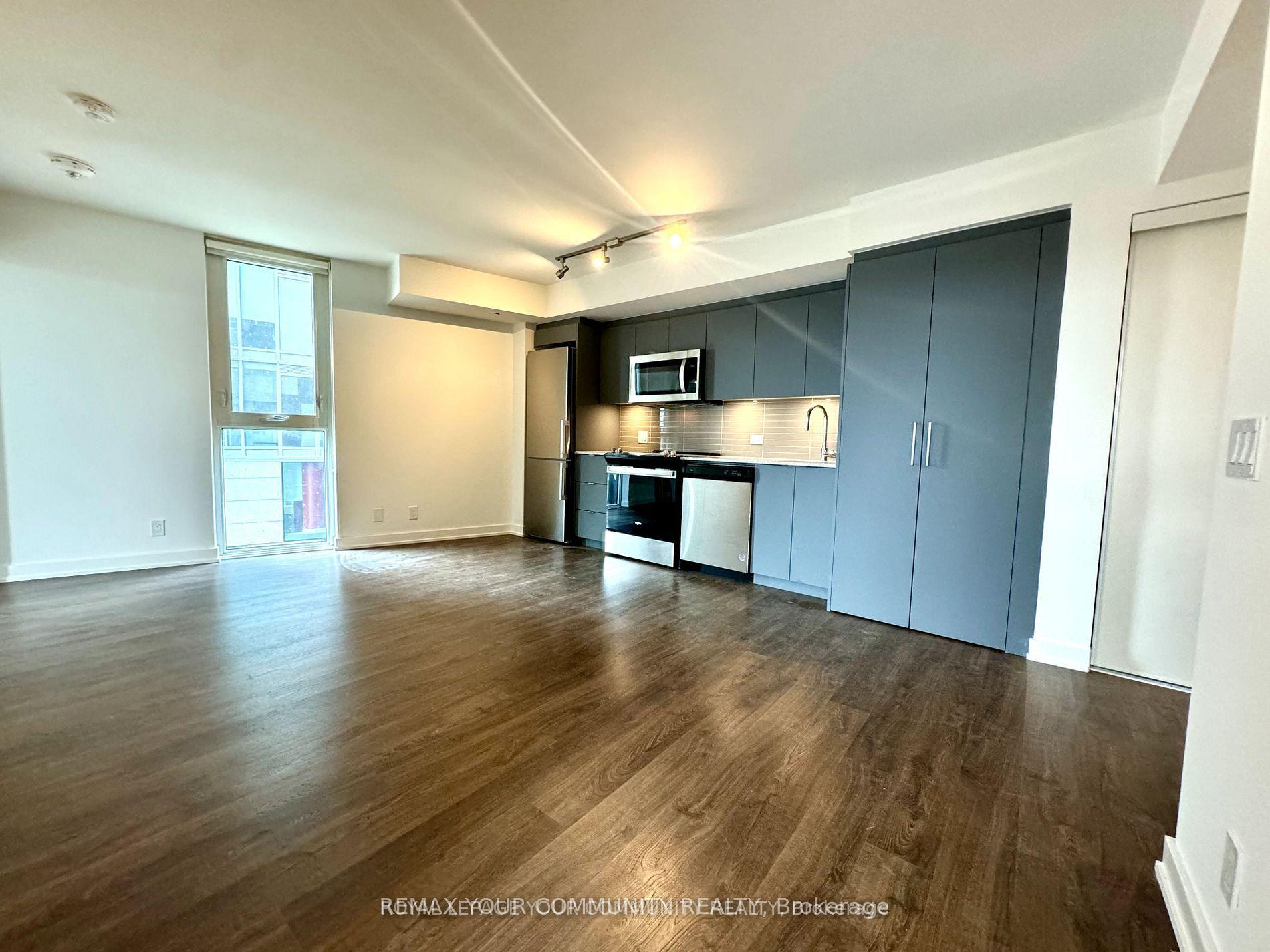 30 Tretti Way 223, Toronto C06, ON M3H 0E3