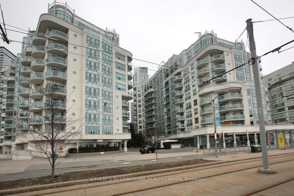 600 Queens Quay N/A W SPH22, Toronto C01, ON M5V 3M3