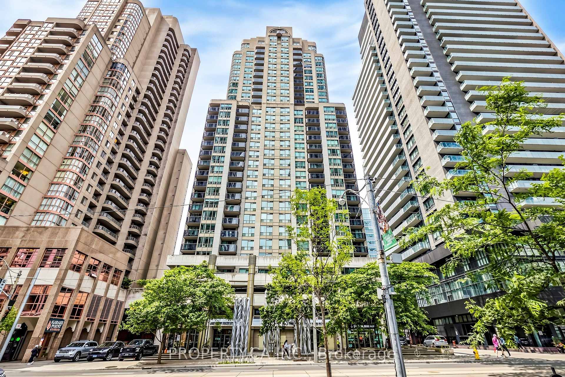 750 Bay Street 3303, Toronto C01, ON M5G 1N6